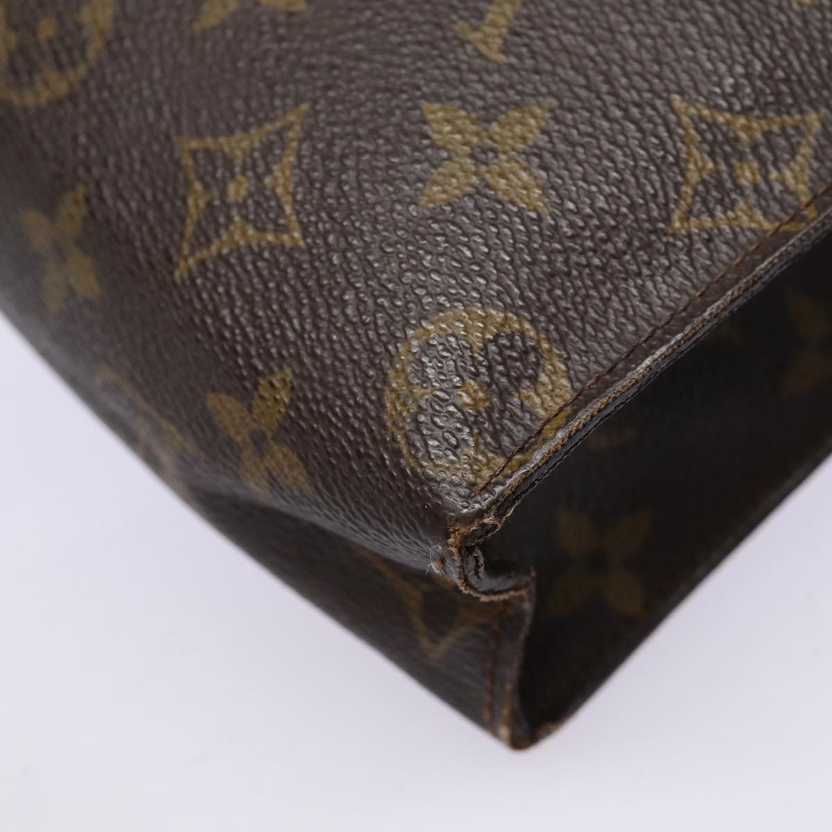 LOUIS VUITTON Monogram Poche Toilette 26 Pouch M47542 LV Auth 86681