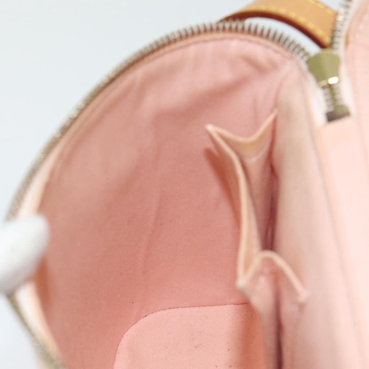 LOUIS VUITTON Vernis Sullivan Vertical Bag Marshmallow Pink M91298 LV Auth 86714