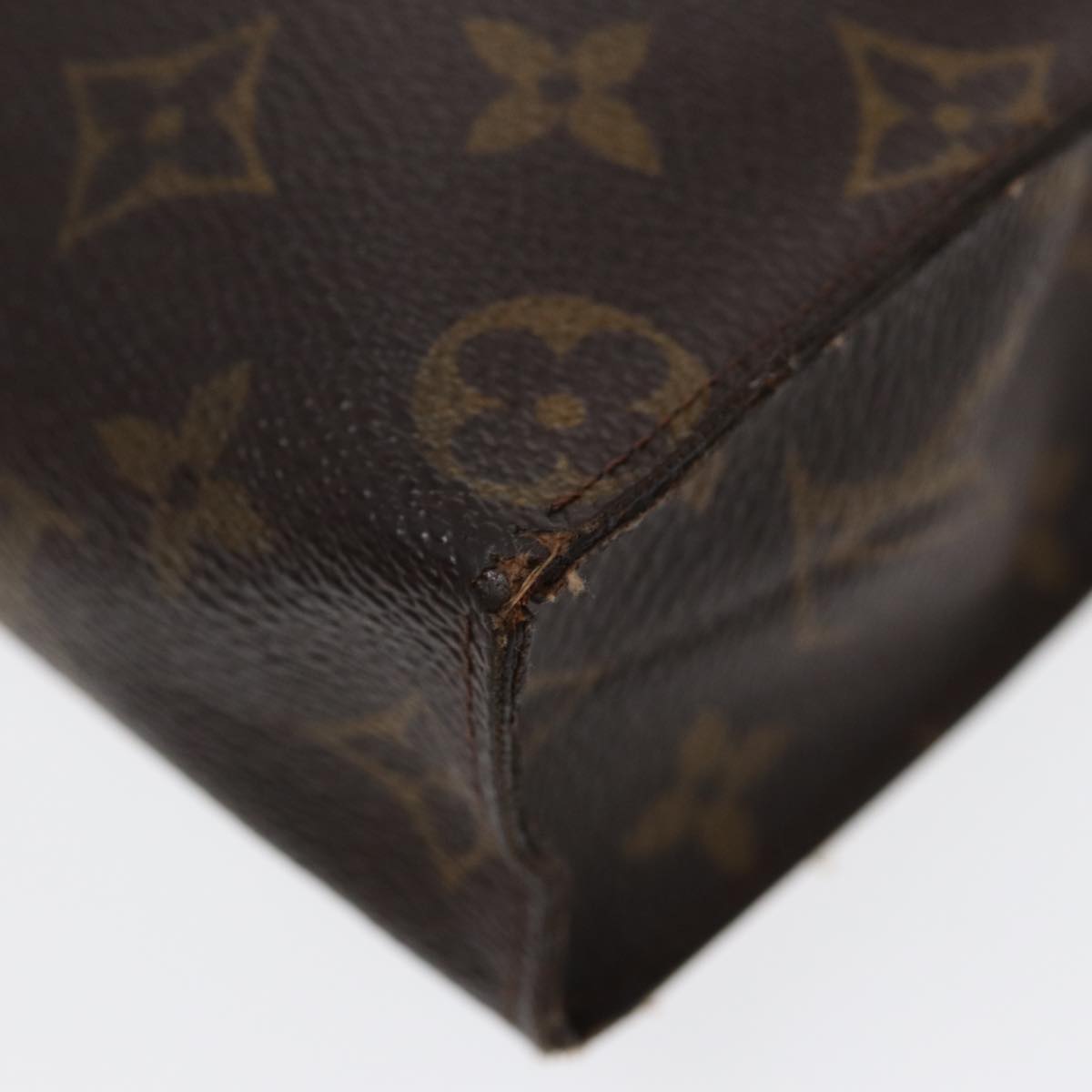 LOUIS VUITTON Monogram Poche Toilette 26 Pouch M47542 LV Auth 86755