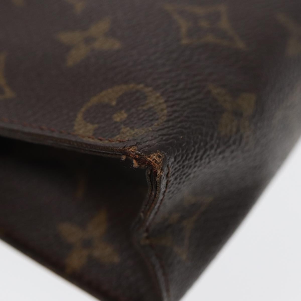 LOUIS VUITTON Monogram Poche Toilette 26 Pouch M47542 LV Auth 86755