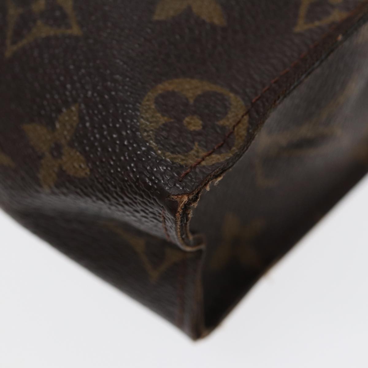 LOUIS VUITTON Monogram Poche Toilette 26 Pouch M47542 LV Auth 86789