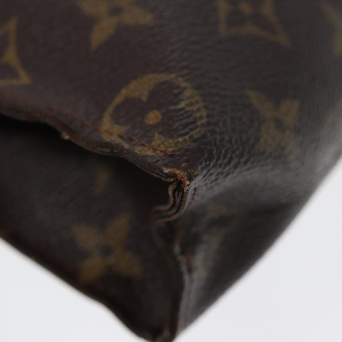 LOUIS VUITTON Monogram Poche Toilette 26 Pouch M47542 LV Auth 86789