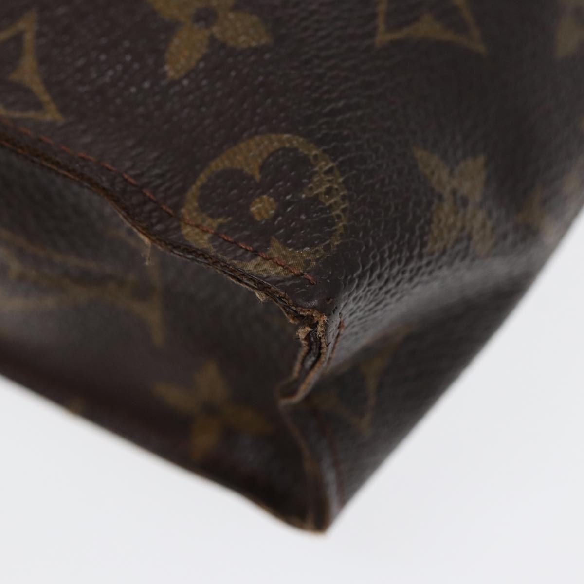 LOUIS VUITTON Monogram Poche Toilette 26 Pouch M47542 LV Auth 86789