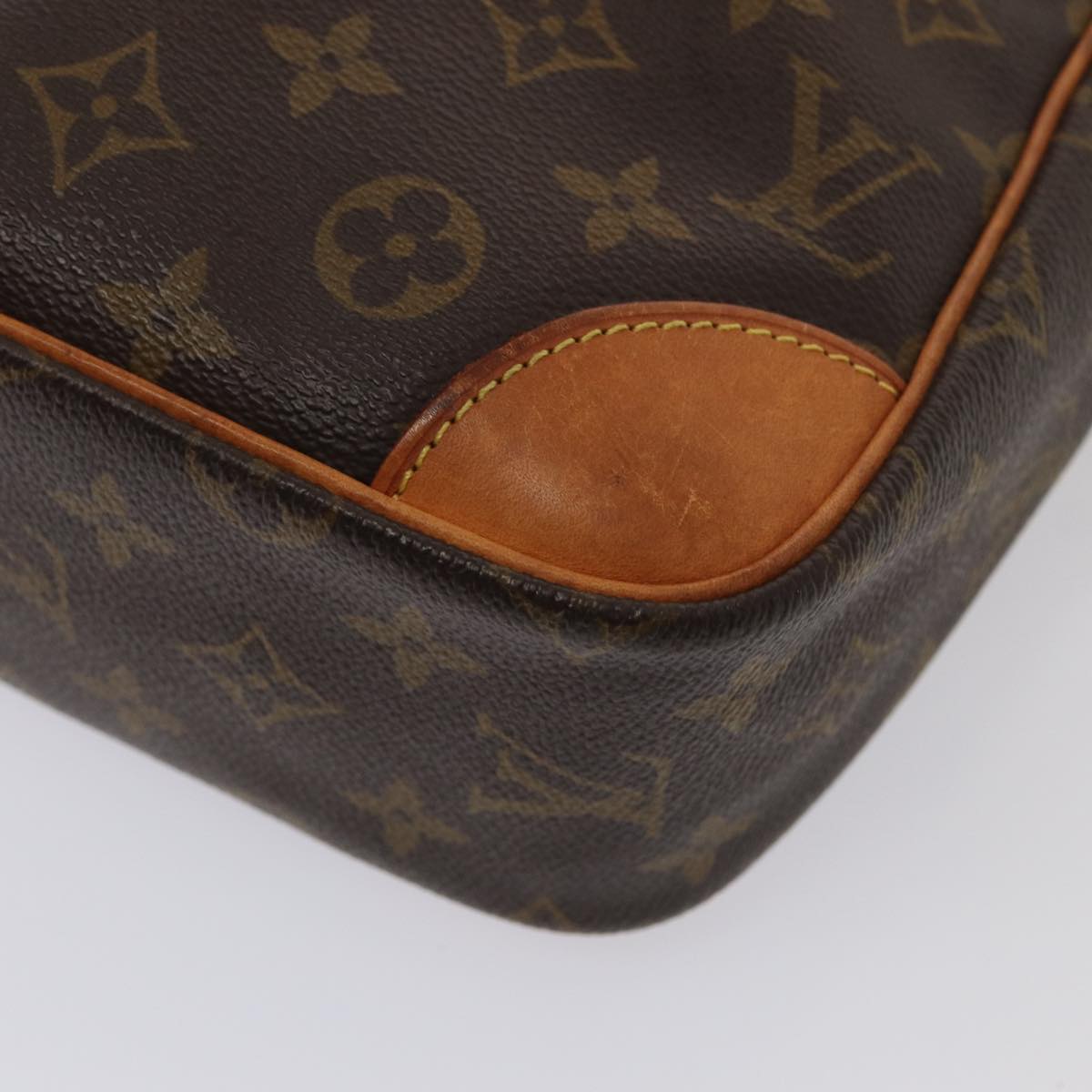 LOUIS VUITTON Monogram Danube GM Shoulder Bag M45262 LV Auth 86796