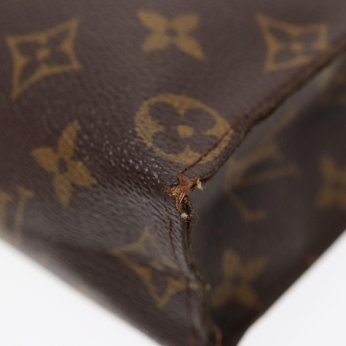 LOUIS VUITTON Monogram Poche Toilette 26 Pouch M47542 LV Auth 86805