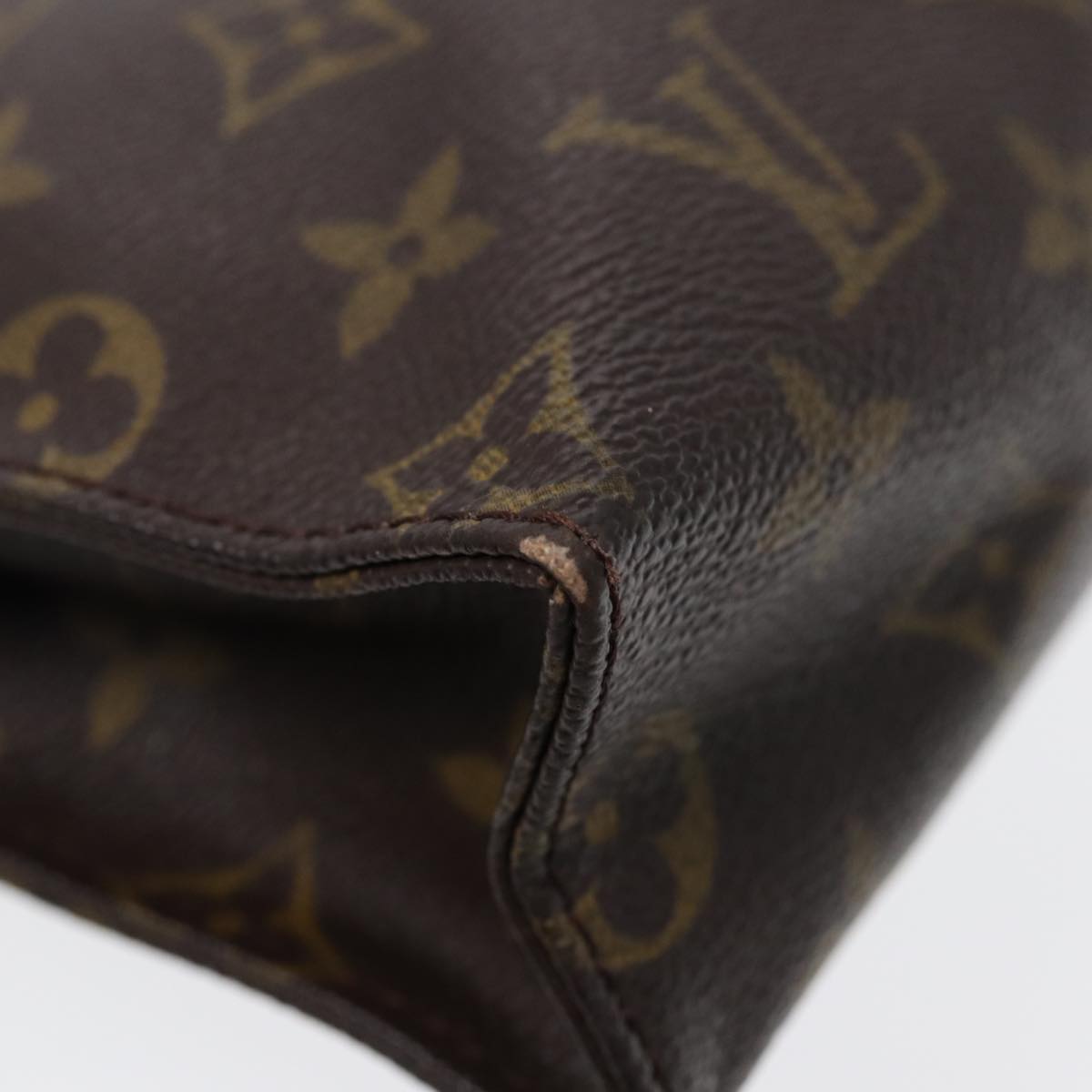 LOUIS VUITTON Monogram Poche Toilette 26 Pouch M47542 LV Auth 86807