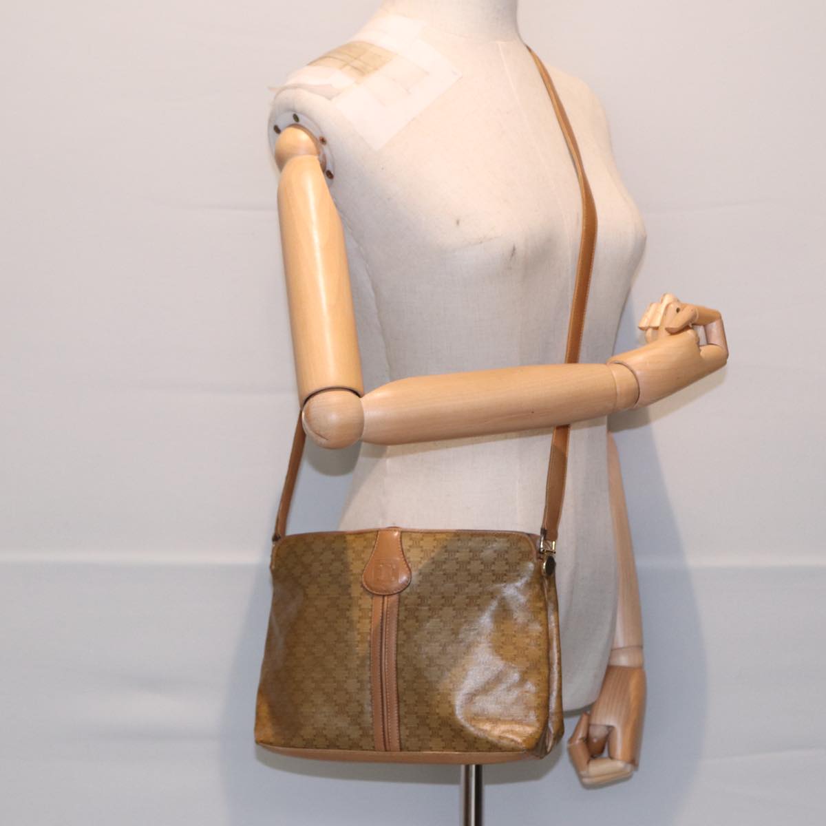 CELINE Macadam Canvas Shoulder Bag Beige Gold Auth 86867