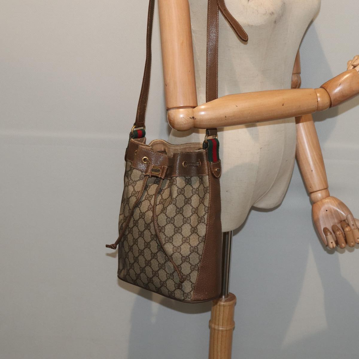 GUCCI GG Supreme Web Sherry Line Shoulder Bag Beige Gold 41 02 034 Auth 86914