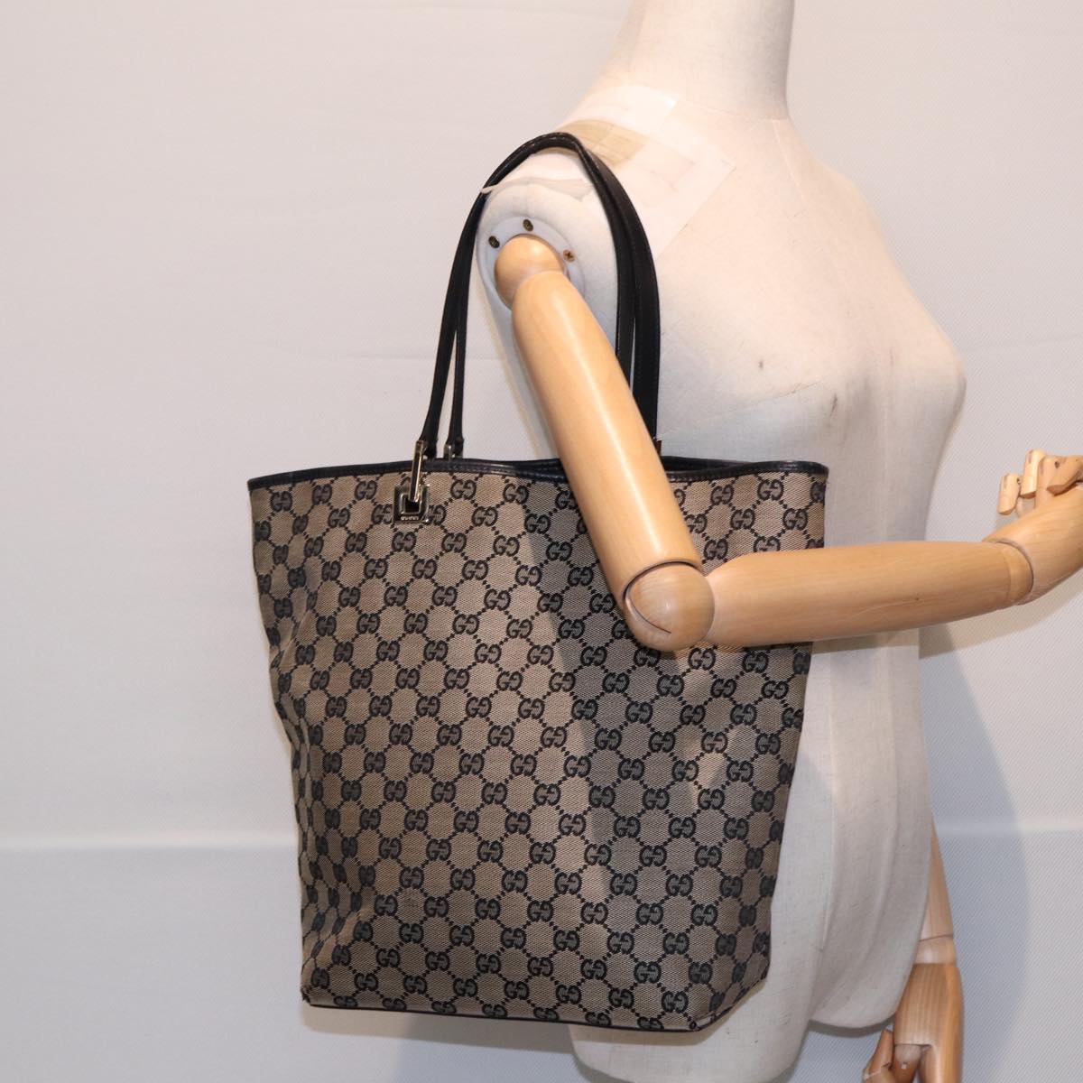 GUCCI GG Canvas Tote Bag Beige Navy Silver 002 1098 1705 Auth 87045