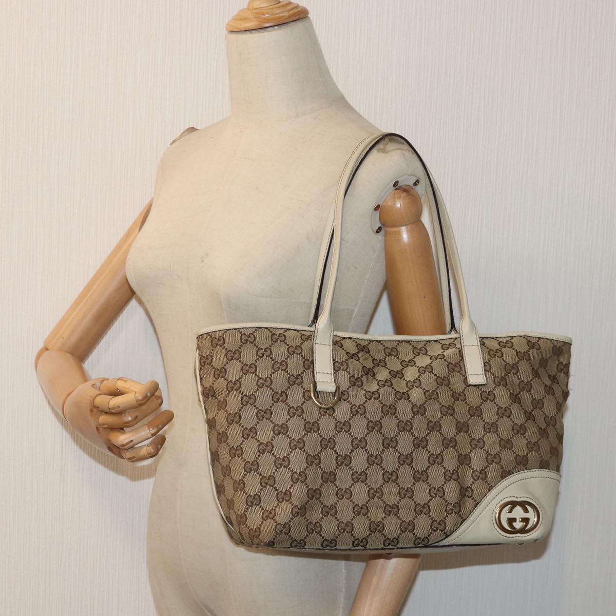 GUCCI GG Canvas Tote Bag Beige Gold 169946 Auth 87241