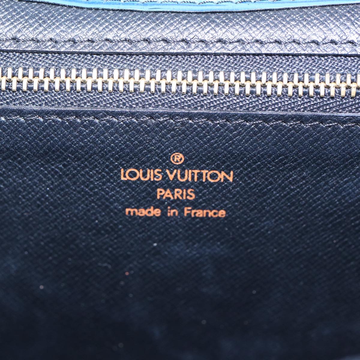 LOUIS VUITTON Epi Montaigne 23 Clutch Bag Blue M52665 LV Auth 87392