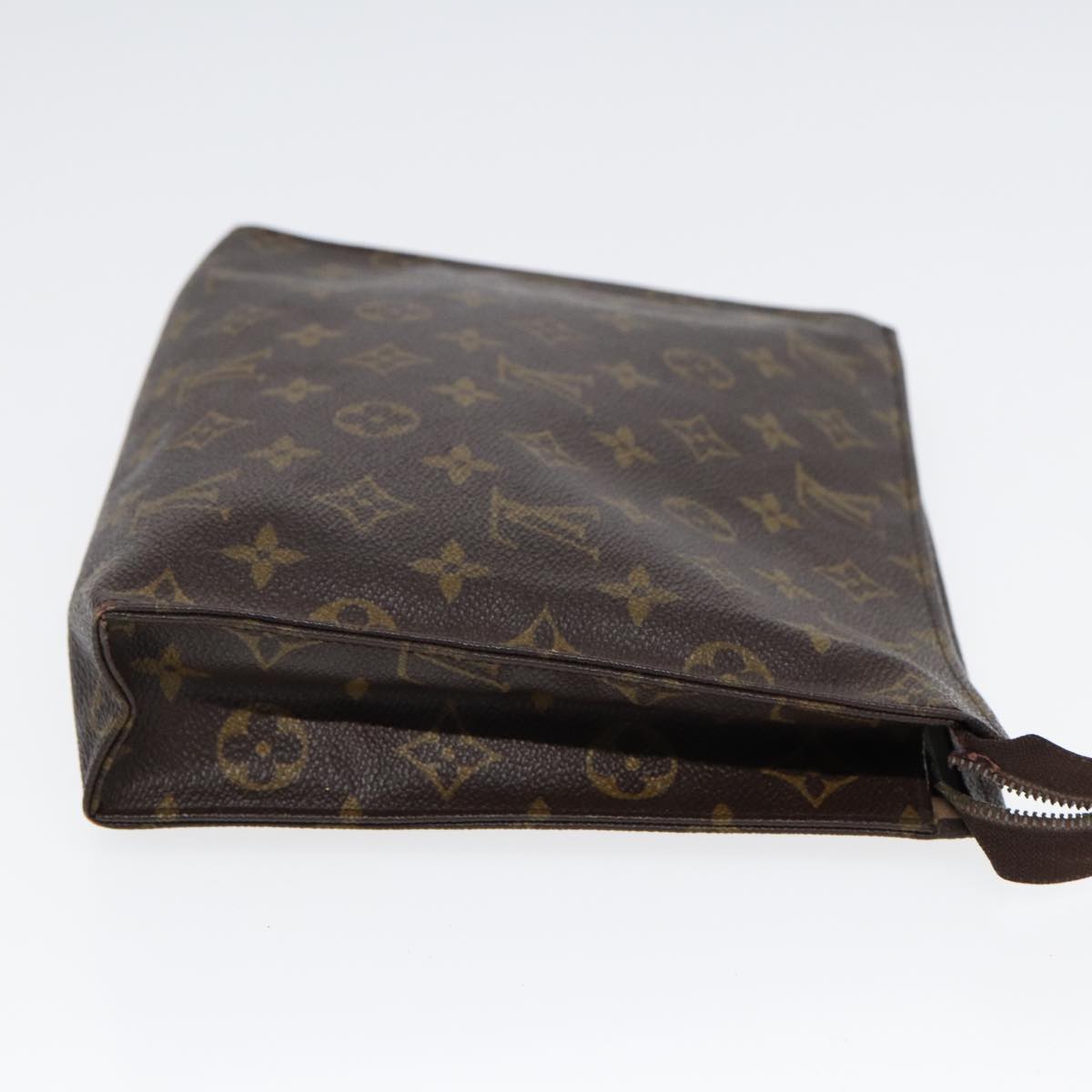 LOUIS VUITTON Monogram Poche Toilette 26 Pouch M47542 LV Auth 87464