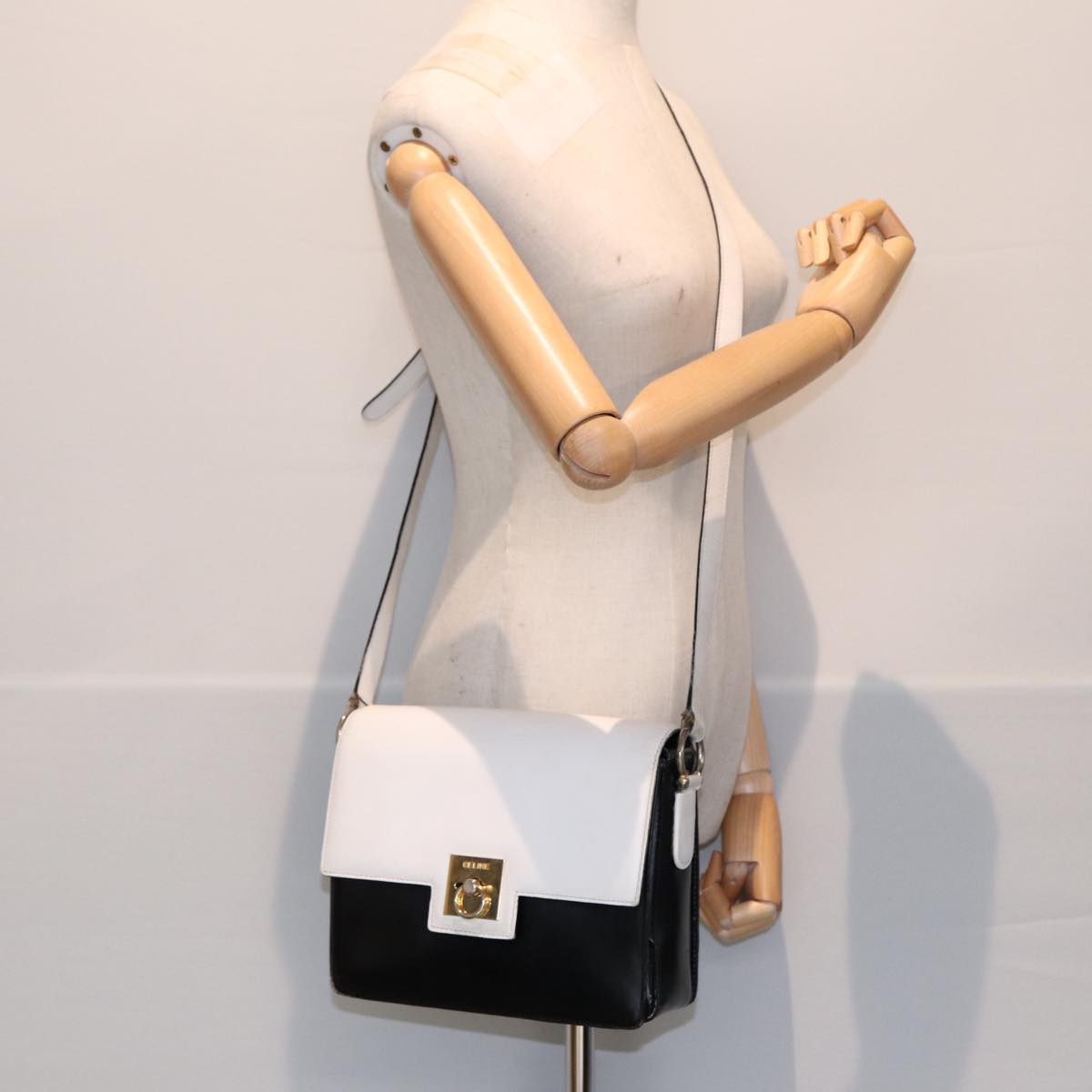 CELINE Shoulder Bag Leather White Black Auth 87642