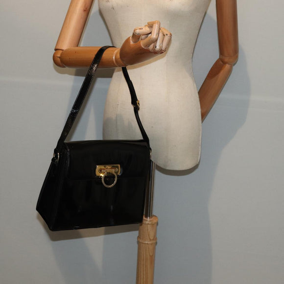 Salvatore Ferragamo Gancini Shoulder Bag Enamel Black Gold Auth 87741
