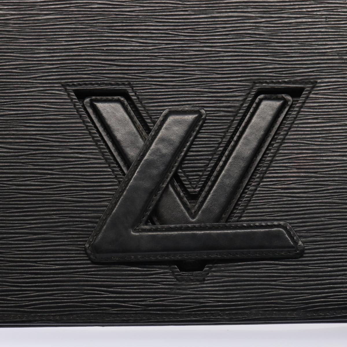 LOUIS VUITTON Epi Trapeze Clutch Bag Black M80165 LV Auth 87821