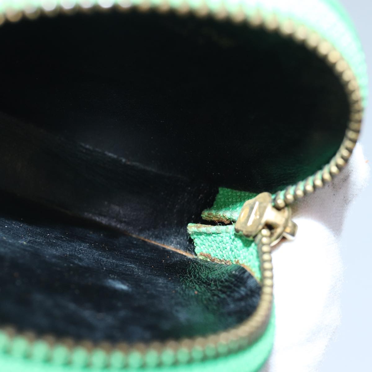 CELINE Coin Purse Leather Green Gold Auth 87854