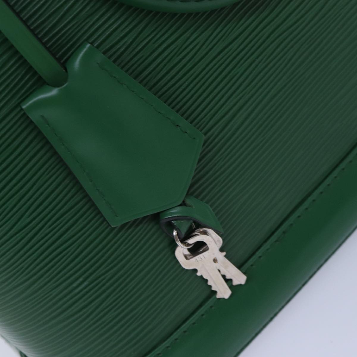 LOUIS VUITTON Epi Alma PM Hand Bag Green Cloak M40618 LV Auth 87889