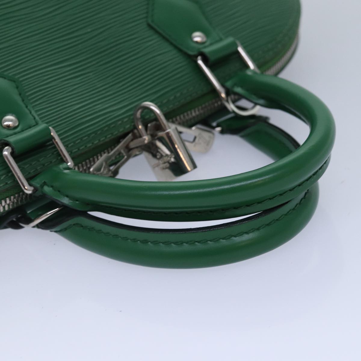 LOUIS VUITTON Epi Alma PM Hand Bag Green Cloak M40618 LV Auth 87889