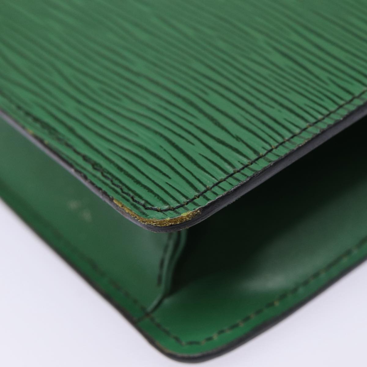 LOUIS VUITTON Epi Montaigne 27 Clutch Bag Green M52654 LV Auth 87962