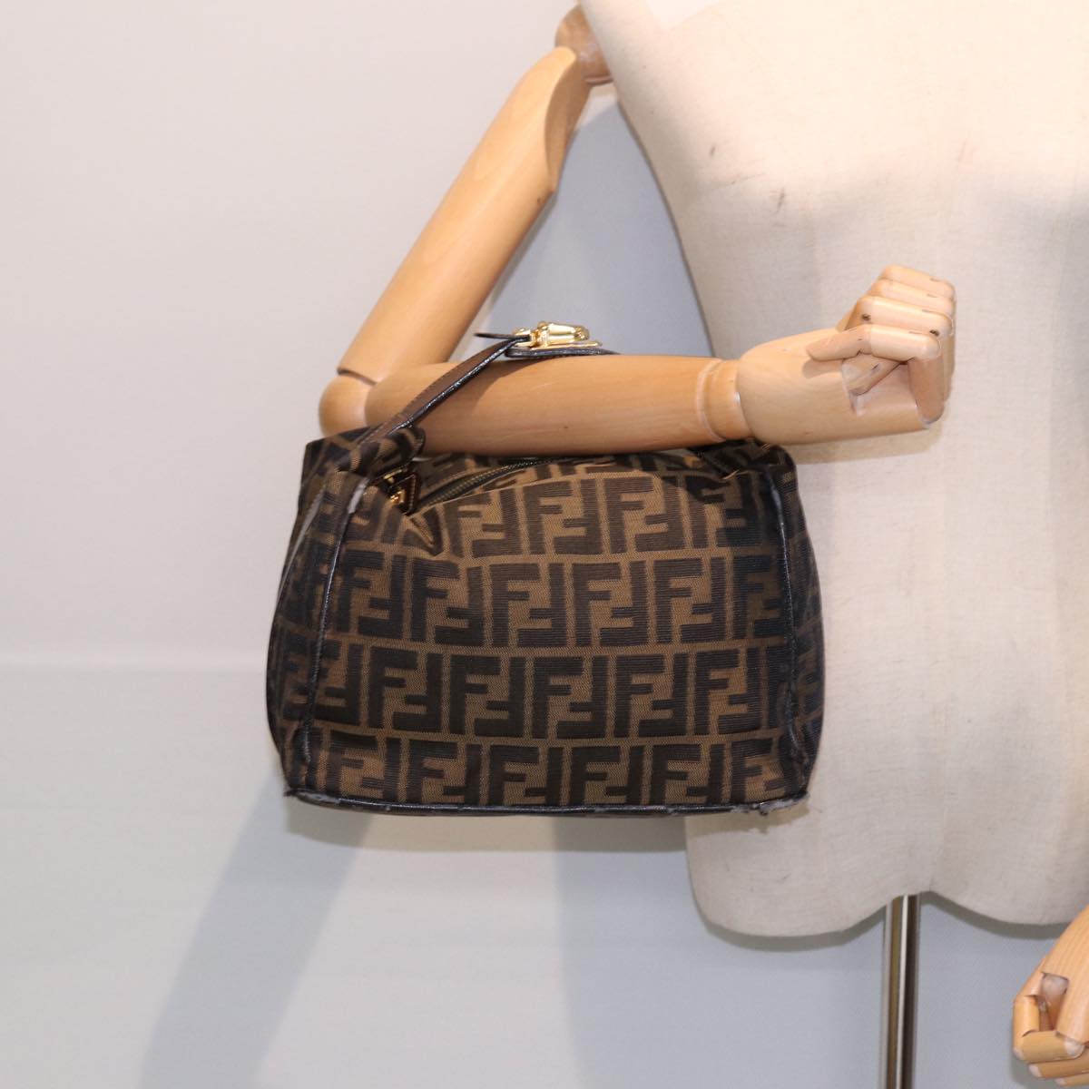 FENDI Zucca Canvas Hand Bag Brown Black gold Auth 88079