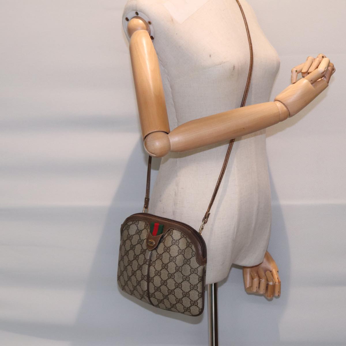 GUCCI GG Supreme Web Sherry Line Shoulder Bag PVC Beige 904 02 047 Auth 88145