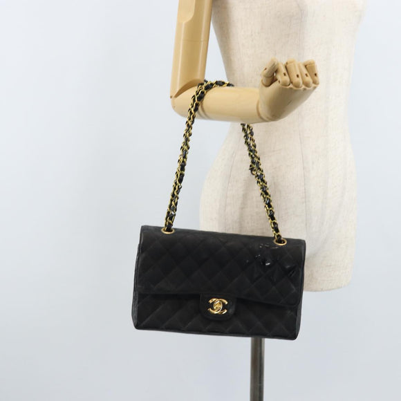 CHANEL Matelasse Chain Shoulder Bag Leather Black Gold CC Auth 88183