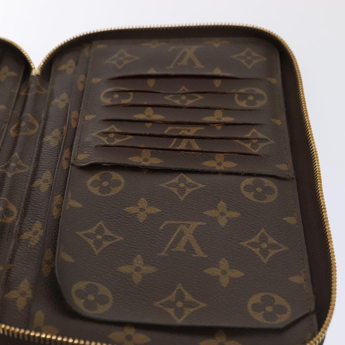 LOUIS VUITTON Monogram Poche Escapade Travel Case M60113 LV Auth 88200