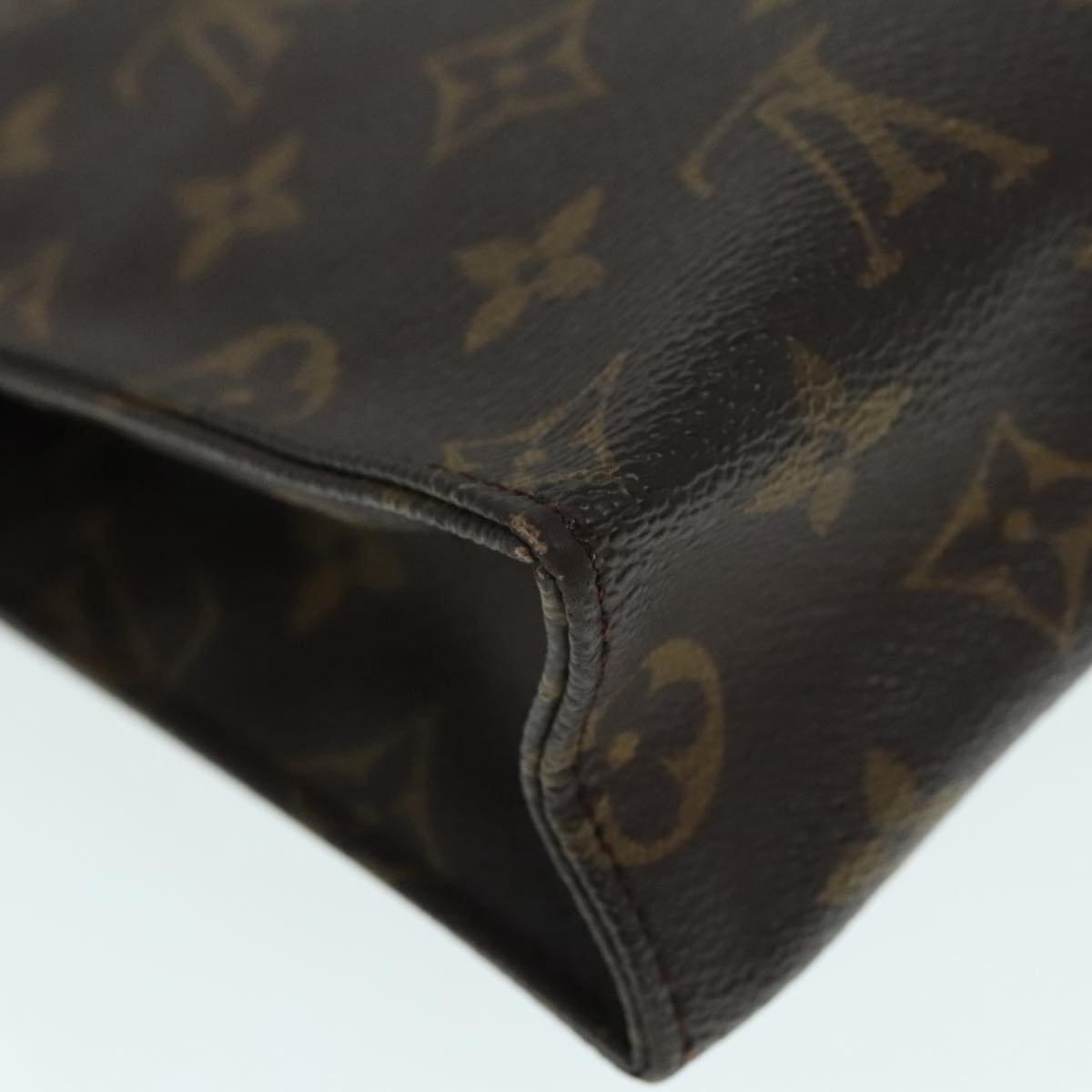 LOUIS VUITTON Monogram Poche Toilette 26 Pouch M47542 LV Auth 88251