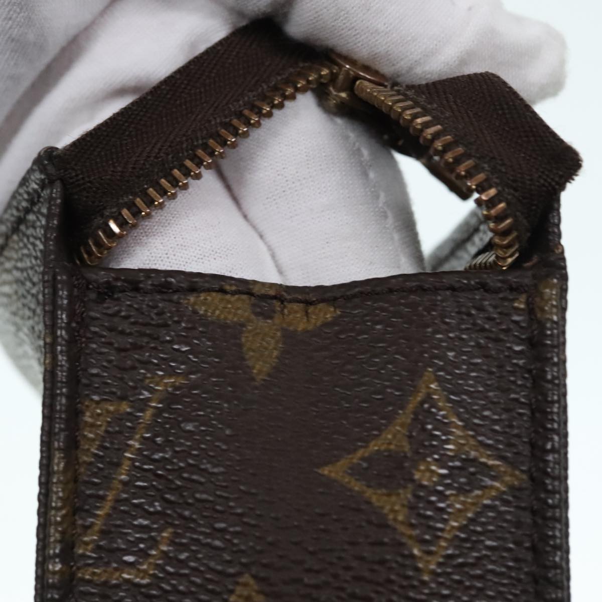 LOUIS VUITTON Monogram Poche Toilette 26 Pouch M47542 LV Auth 88251