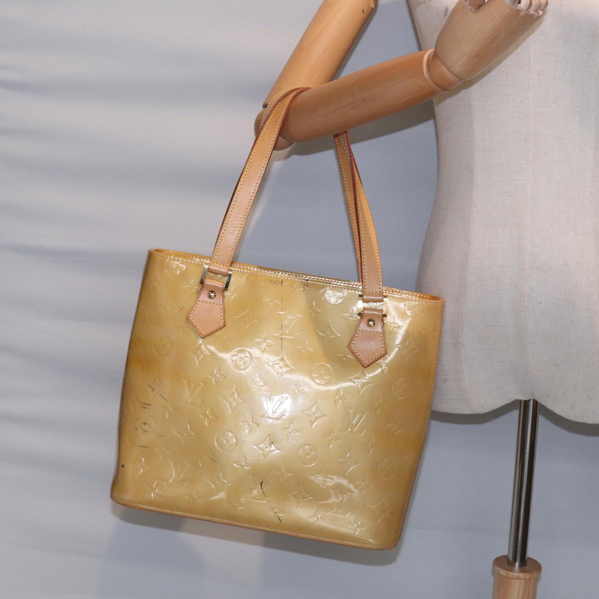 LOUIS VUITTON Monogram Vernis Houston Hand Bag Beige M91004 LV Auth 88302