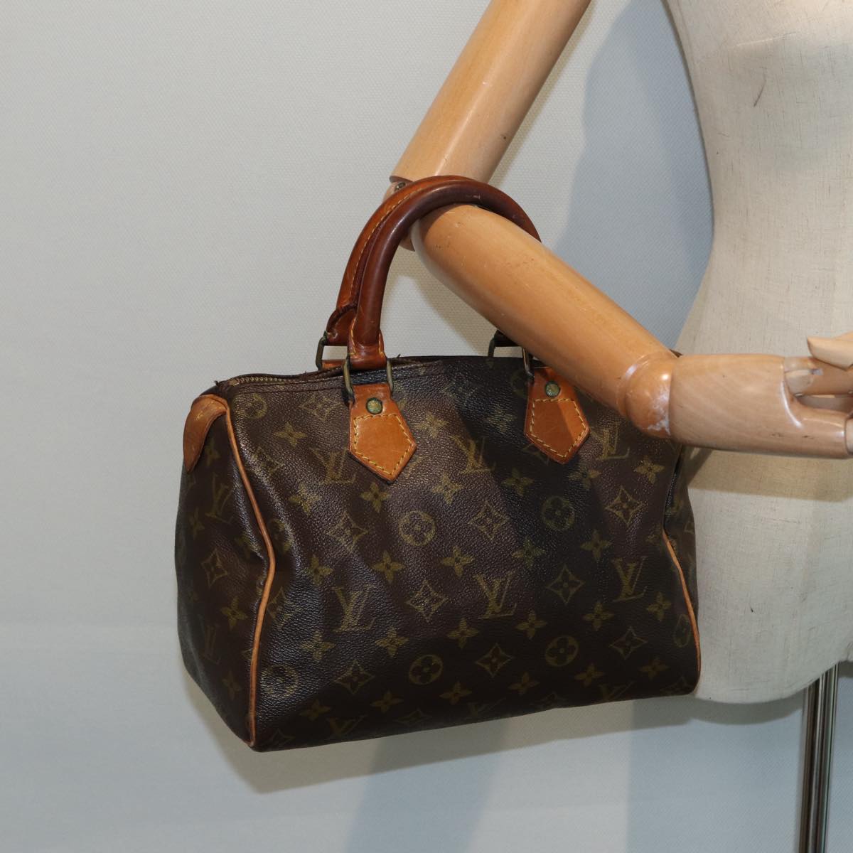 LOUIS VUITTON Monogram Speedy 25 Hand Bag M41528 LV Auth 88402