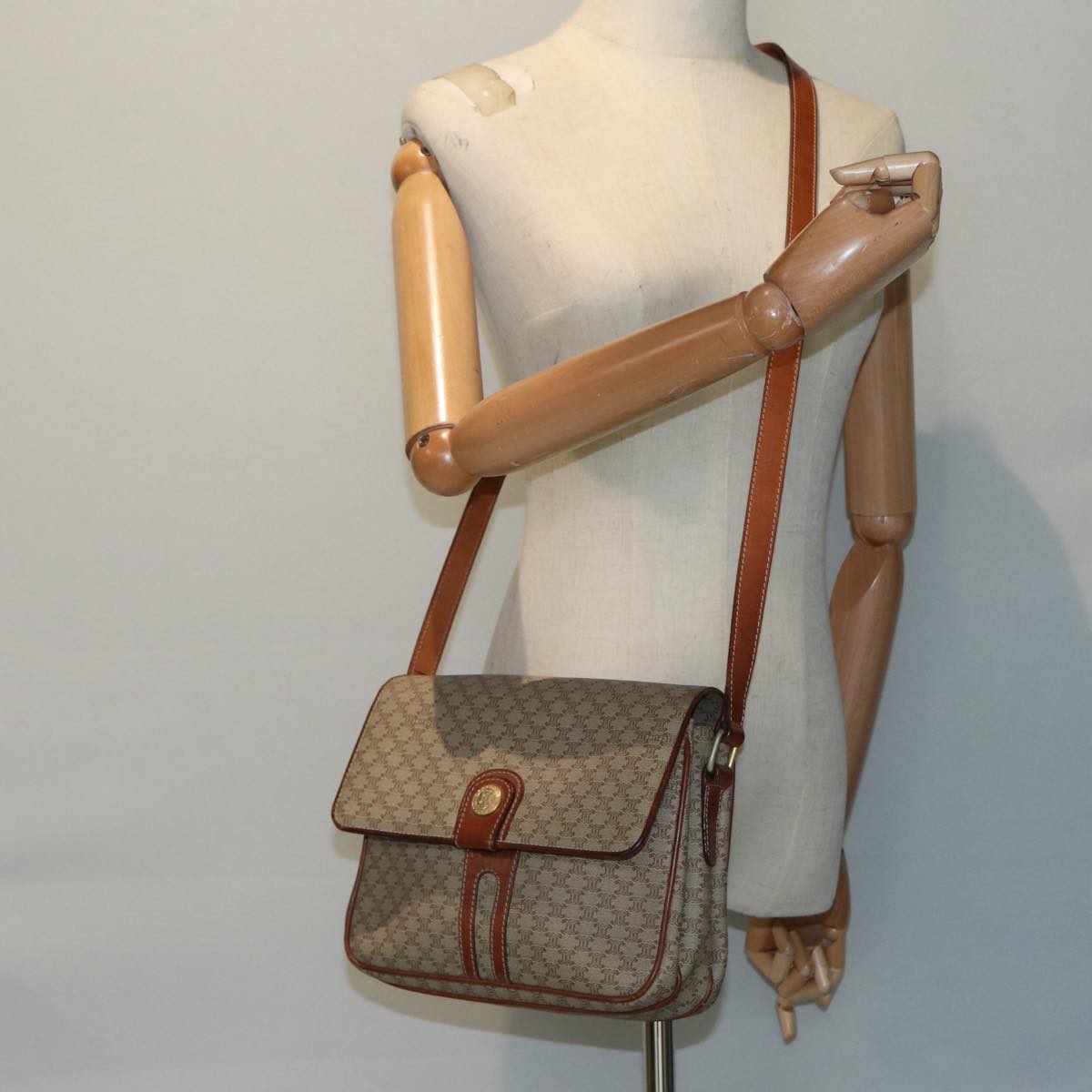 CELINE Macadam Canvas Shoulder Bag PVC Leather Beige Auth 88413