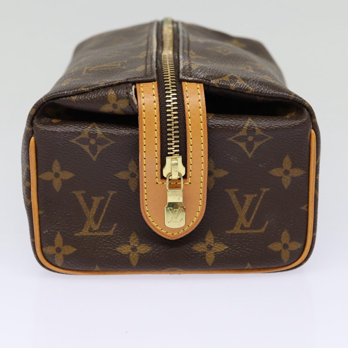 LOUIS VUITTON Monogram Trousse Patte Pression Cosmetic Pouch M47636 Auth 88458