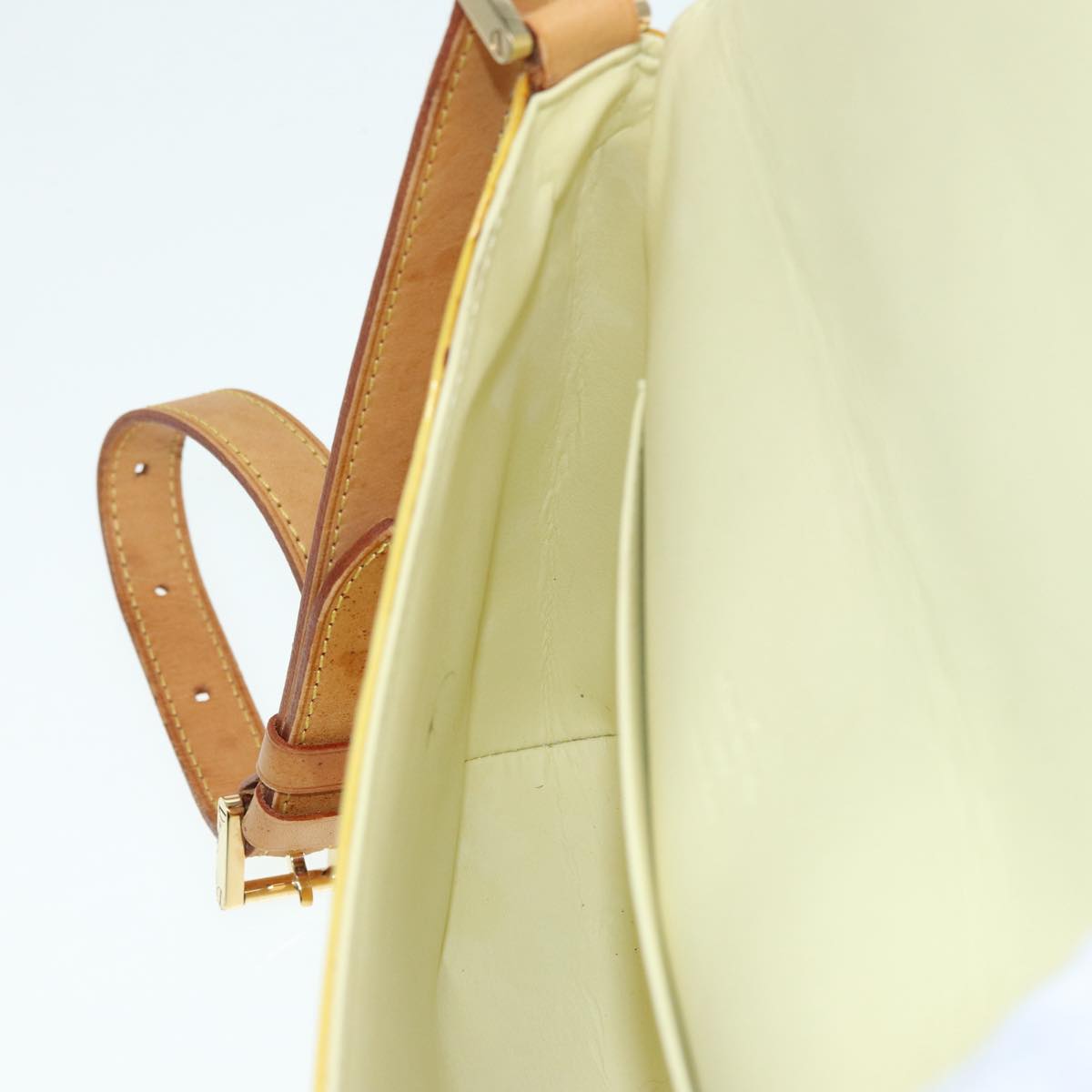 LOUIS VUITTON Monogram Vernis Thompson Street Bag Lime Yellow M91071 Auth 88473