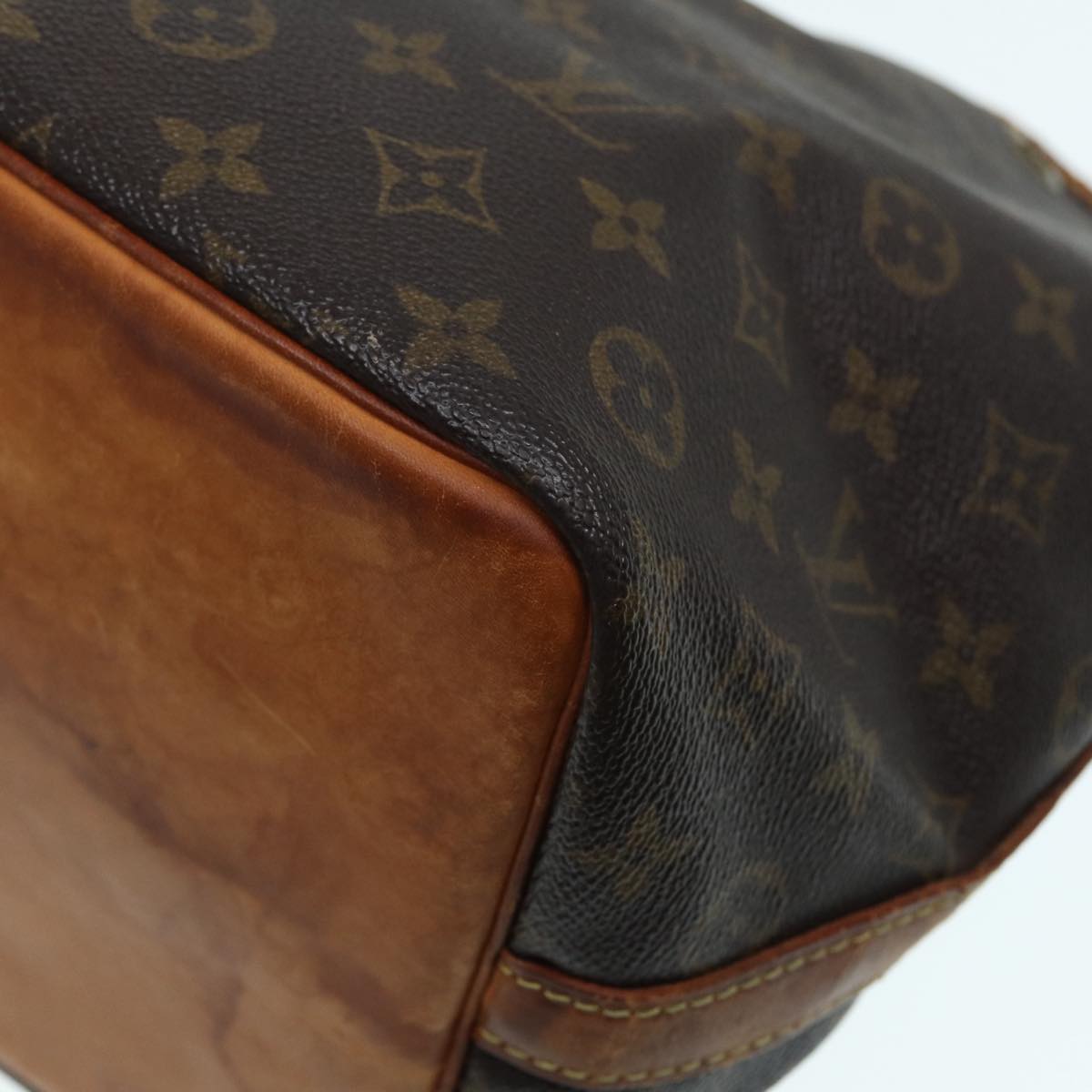 LOUIS VUITTON Monogram Petit Noe Shoulder Bag M42226 LV Auth 88505