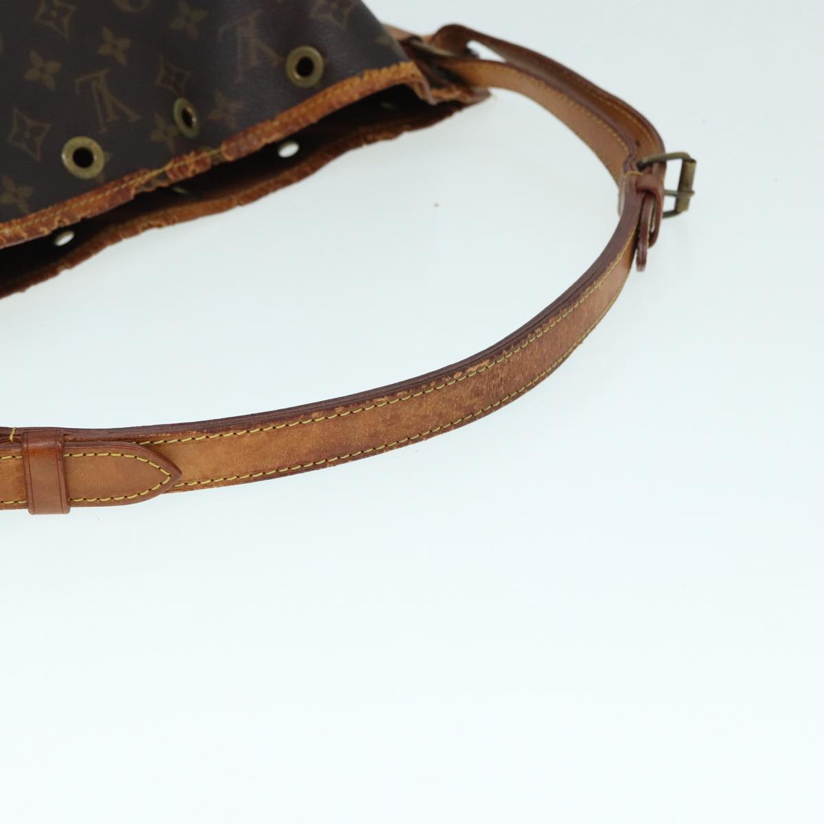 LOUIS VUITTON Monogram Petit Noe Shoulder Bag M42226 LV Auth 88505