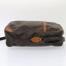 LOUIS VUITTON Monogram Danube GM Umhängetasche M45262 LV Auth 88515-4