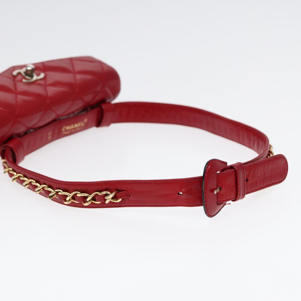 CHANEL Matelasse Chain Waist bag Leather Red Gold CC Auth 88550