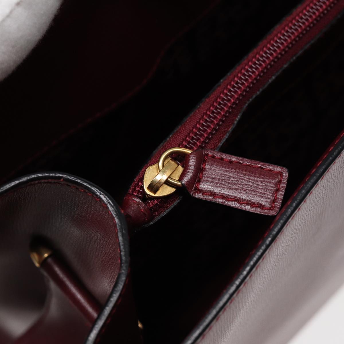 CARTIER Shoulder Bag Leather Bordeaux Gold Auth 88566