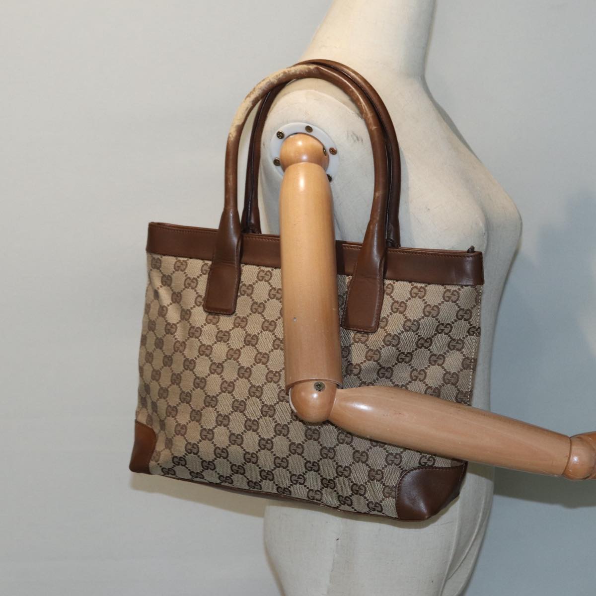 GUCCI GG Canvas Tote Bag Beige Gold 33890 Auth 88576