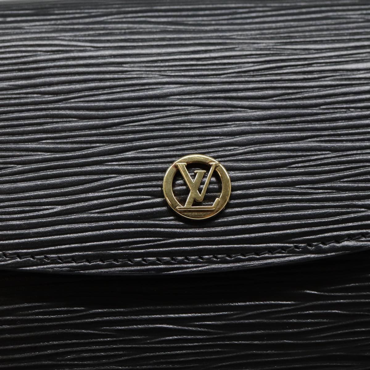 LOUIS VUITTON Epi Montaigne 23 Clutch Bag Black M52662 LV Auth 88630