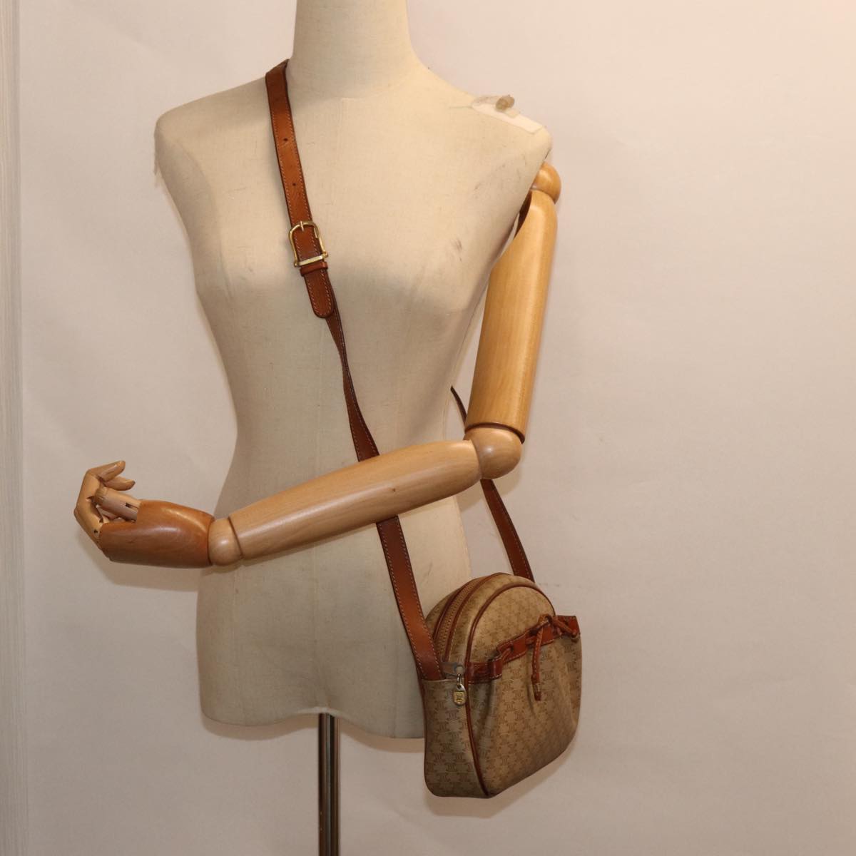 CELINE Macadam Canvas Shoulder Bag Beige Auth 88764