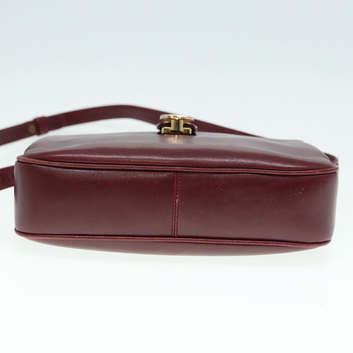 GUCCI Shoulder Bag Leather Red Gold Auth 88822