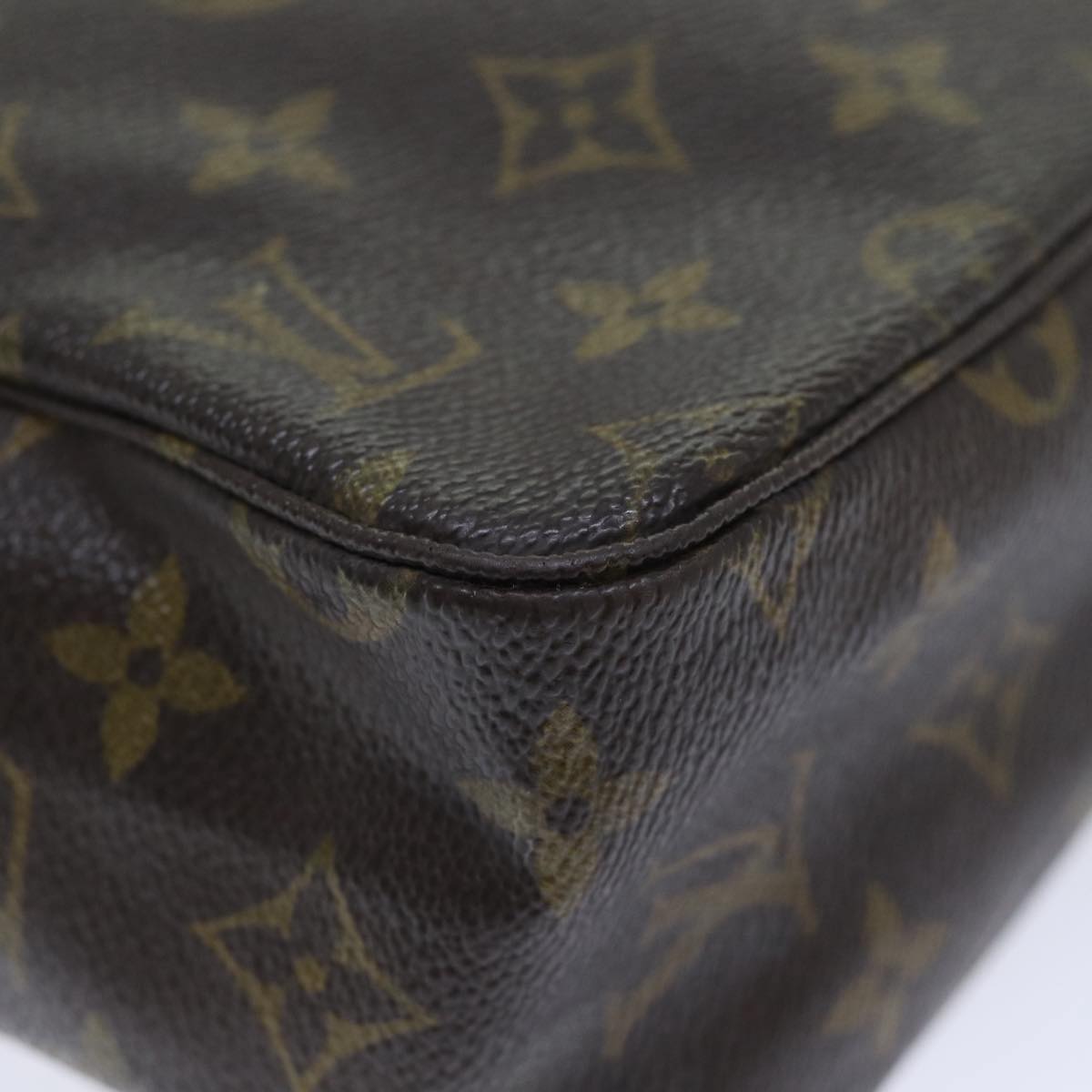 LOUIS VUITTON Monogram Trousse Toilette 28 Clutch Bag M47522 LV Auth 88839