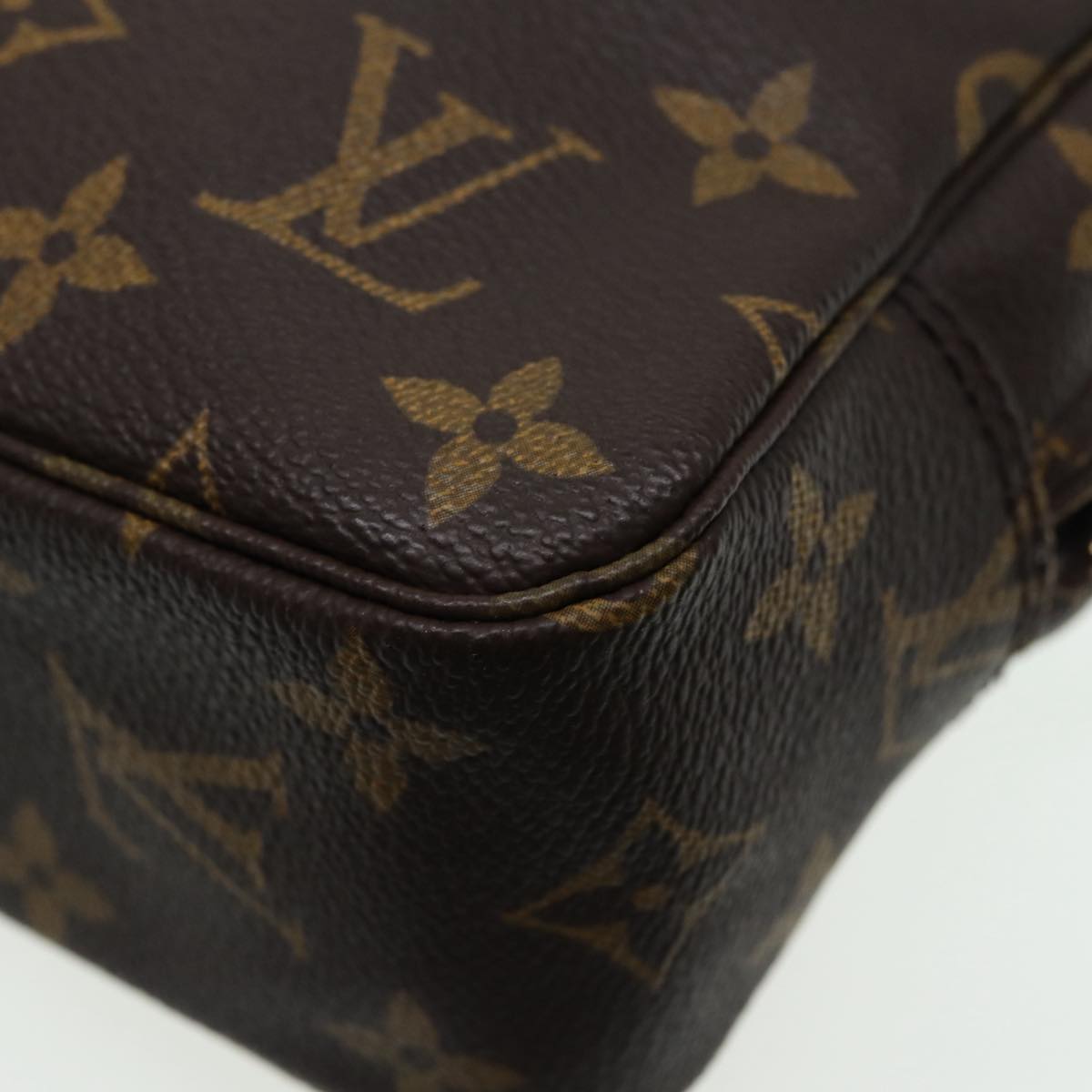 LOUIS VUITTON Monogram Trousse Toilette 23 Clutch Bag M47524 LV Auth 88910