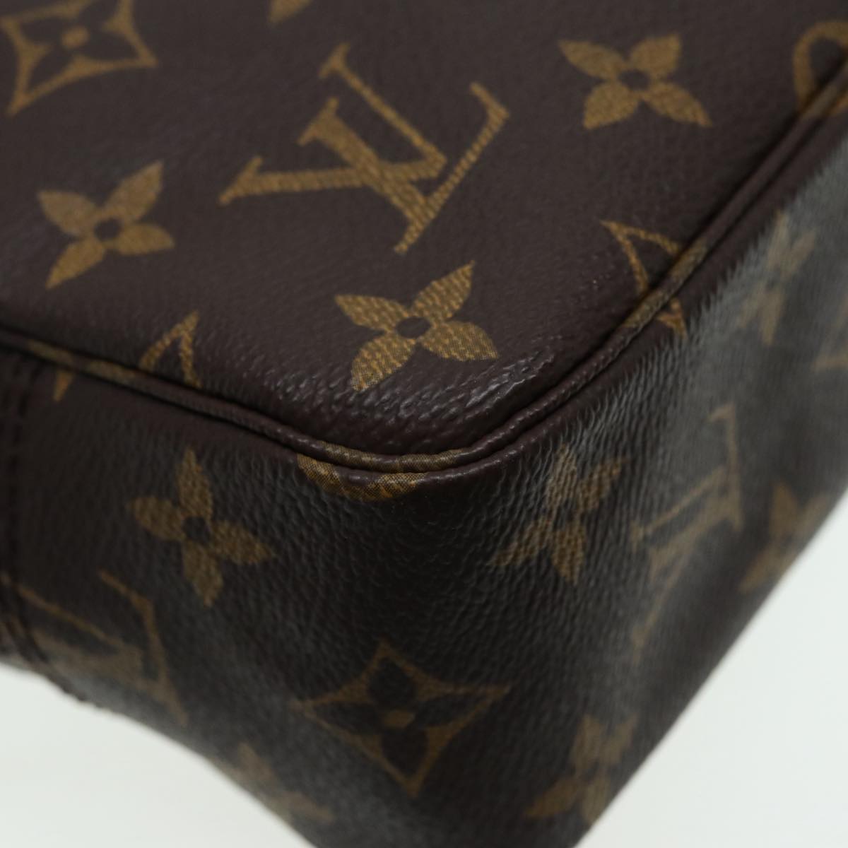 LOUIS VUITTON Monogram Trousse Toilette 23 Clutch Bag M47524 LV Auth 88910