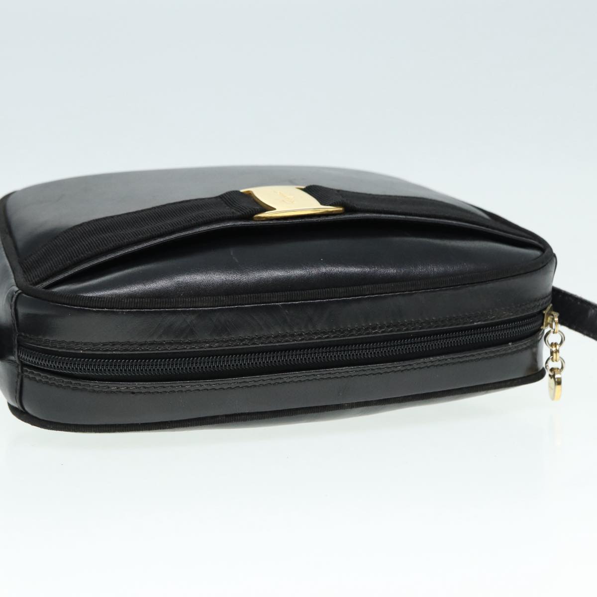 Salvatore Ferragamo Shoulder Bag Leather Black Gold Auth 88974