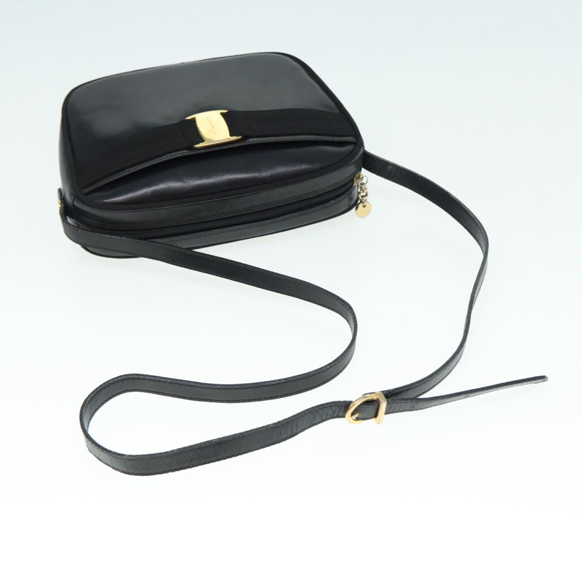 Salvatore Ferragamo Shoulder Bag Leather Black Gold Auth 88974