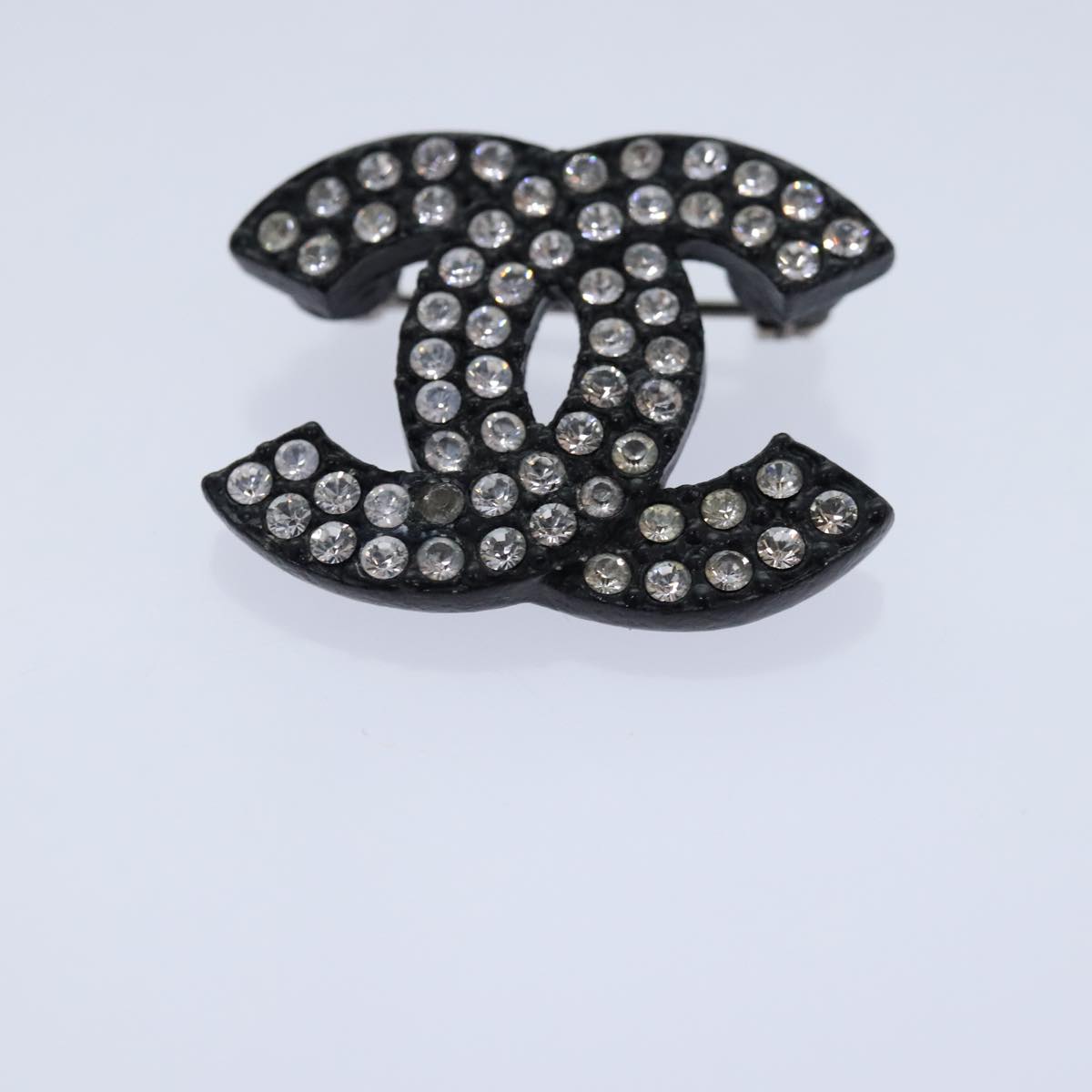 CHANEL Stone Brooch metal Silver CC Auth 89004