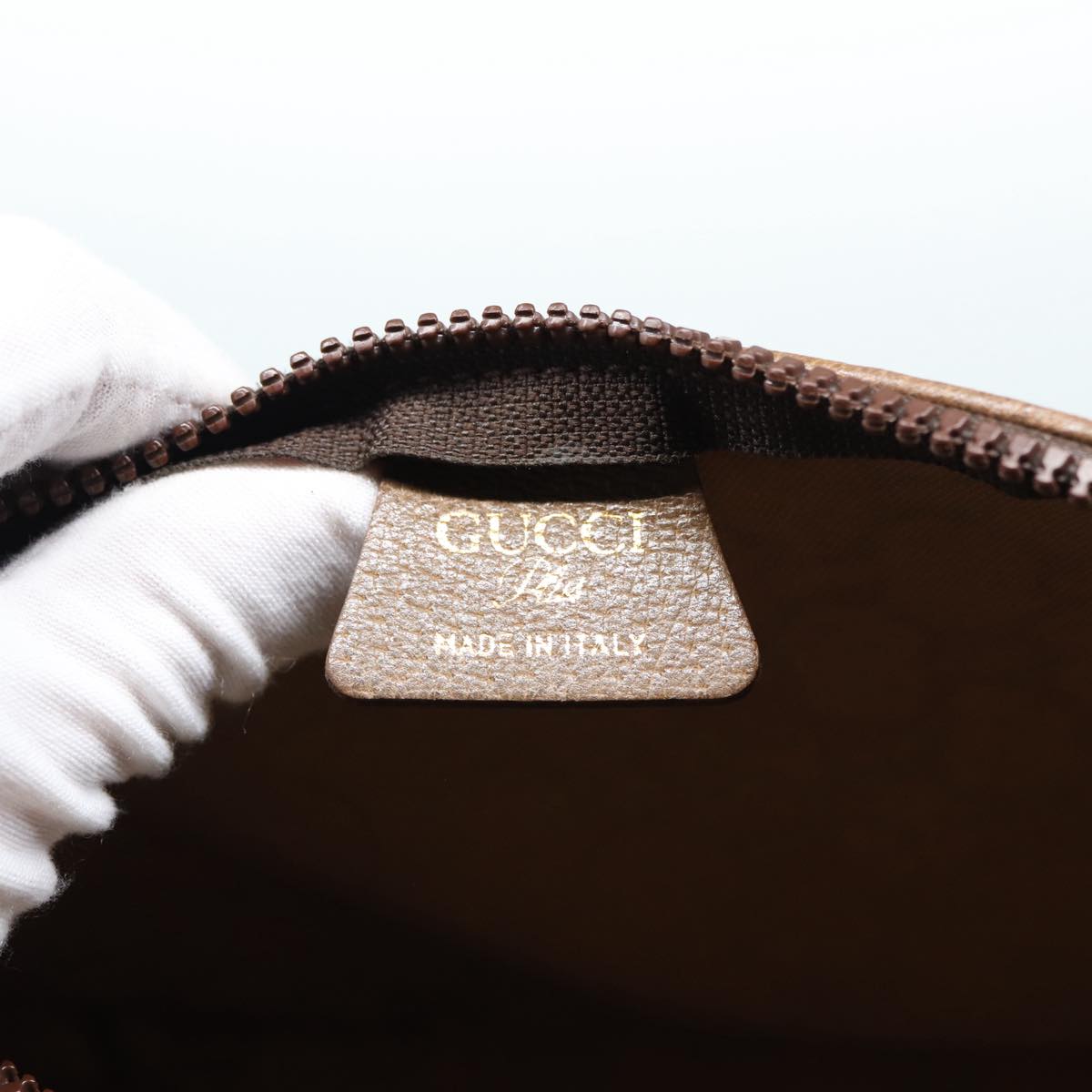 GUCCI GG Plus Supreme Clutch Bag PVC Beige Auth 89034